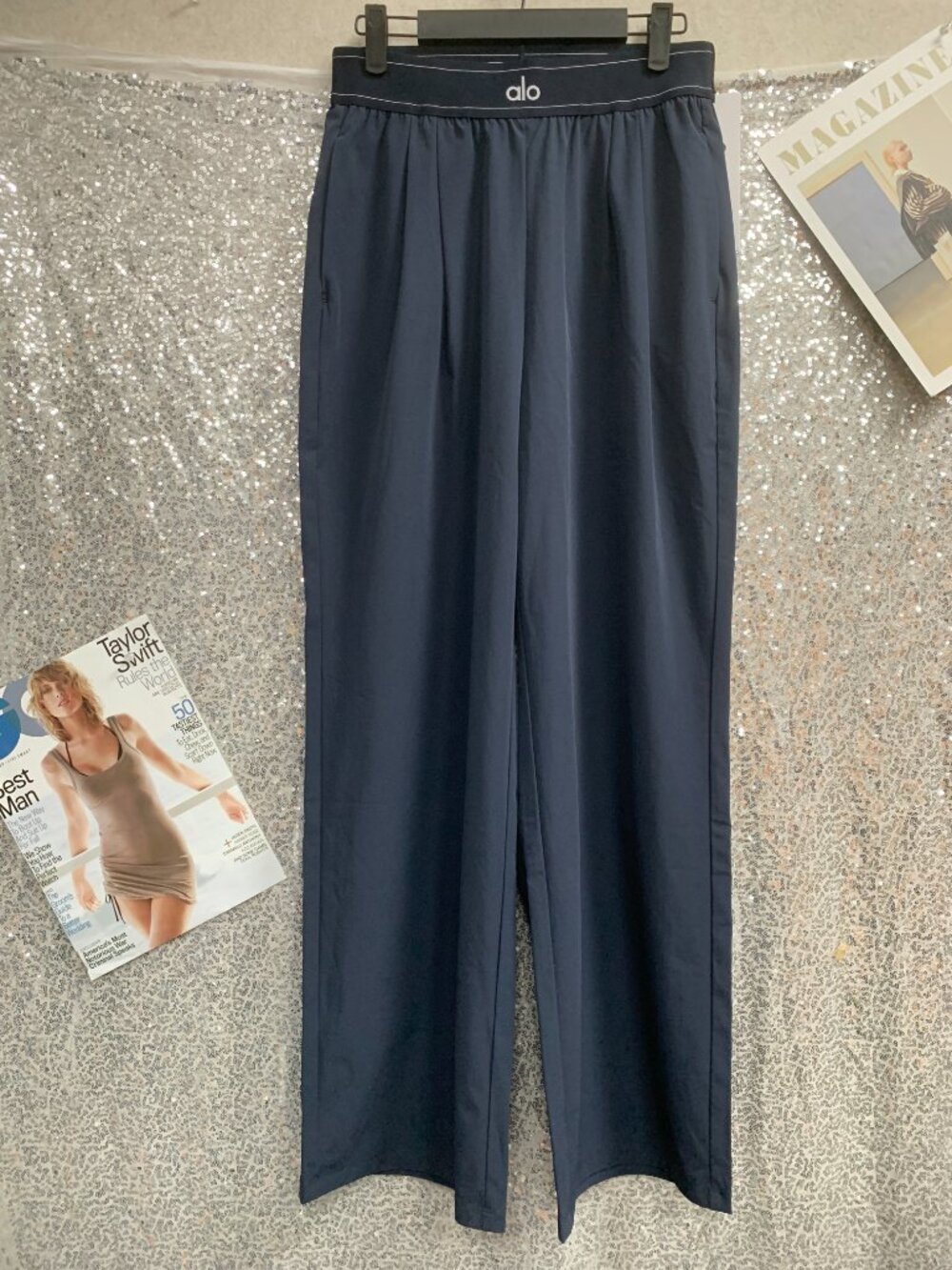 Brand New Navy ALO Yoga Relaxed Trouser🌊Women's Suit Up Regular 30" Inseam - Picture 2 of 11